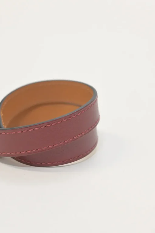 Burgundy Tadelakt Kelly Double Tour bracelet with gold-tone hardware