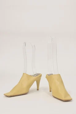 Butter yellow leather Crunch Lux square-toe mules
