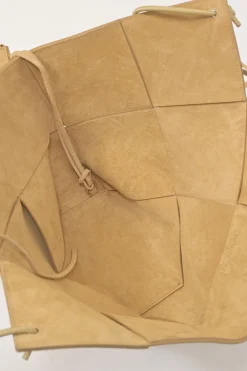 Cane sugar Flower Basket intrecciato suede tote bag