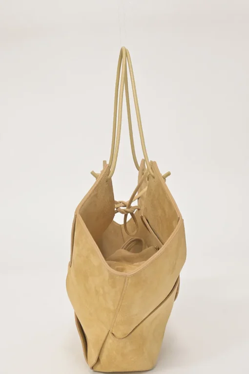 Cane sugar Flower Basket intrecciato suede tote bag
