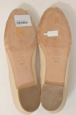 Cream and gold camellia-embellished leather round-toe ballerinas