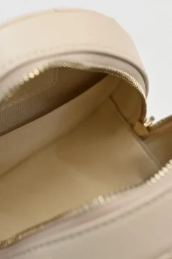 Cream quilted goatskin 19 round clutch with chain with mixed-metal hardware