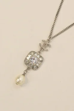 Crystal-embellished silver-finish metal and resin faux pearl Coco Mark drop pendant necklace