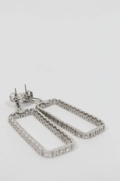 Dangling crystal square-shaped earings