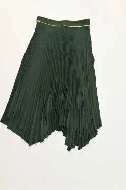 Forest green polyester chiffon pullover keyhole front sleeveless swing top and pleated skirt set