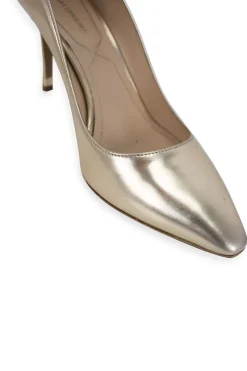 Gold leather pumps