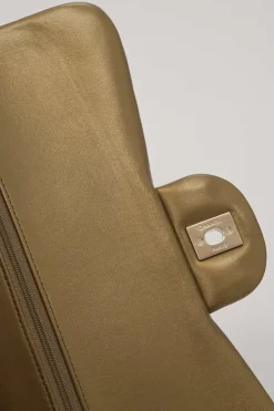 Gold-tone foiled matelassé leather 2012-2013 Jumbo double flap shoulder bag with gold-tone metallic hardware