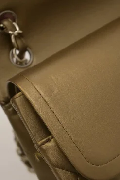 Gold-tone foiled matelassé leather 2012-2013 Jumbo double flap shoulder bag with gold-tone metallic hardware