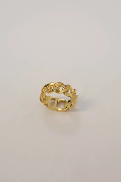 Gold-tone metallic CD Icon chainlink ring