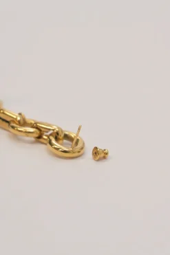 Gold-tone metallic feather-trimmed chainlink post drop earrings with horse medallion charm