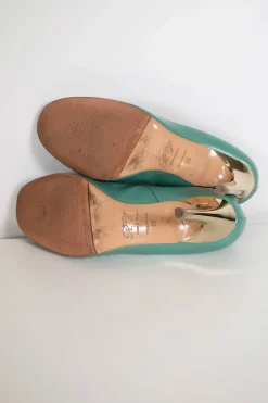 GREEN LEATHER TROMPETTE PUMPS