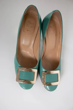 GREEN LEATHER TROMPETTE PUMPS