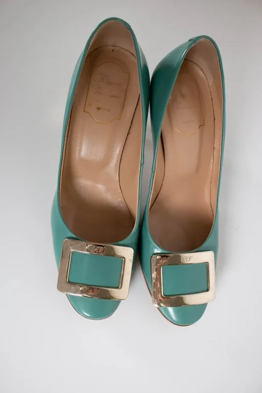 GREEN LEATHER TROMPETTE PUMPS