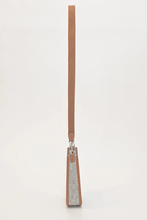 Gris clair felt and brown Swift leather Evelyne 16 crossbody bag