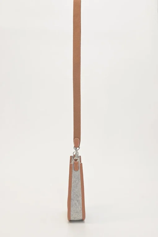 Gris clair felt and brown Swift leather Evelyne 16 crossbody bag