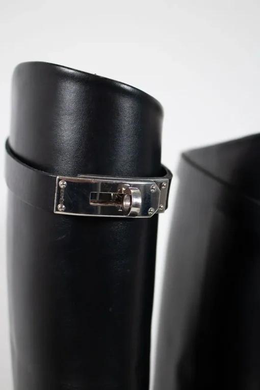 Hermes knee high riding boot in black leather with strap and Hermes twist lock