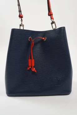 Indigo Epi Leather NéoNoé MM Shoulder Bag