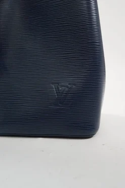 Indigo Epi Leather NéoNoé MM Shoulder Bag