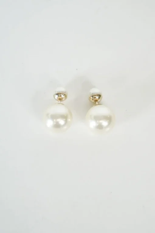 Ivory resin pearl 'Tribales' earring