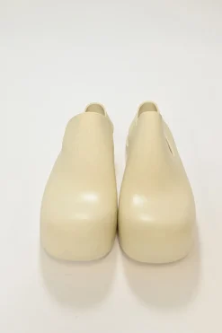 Ivory rubber Puddle slingback log sole clogs