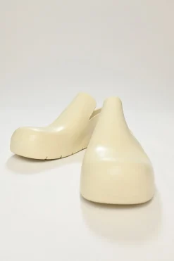 Ivory rubber Puddle slingback log sole clogs