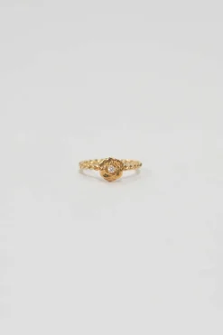 18-karat rose gold signature Piaget Rose ring with pavé-set brilliant cut 0.03 ct diamond