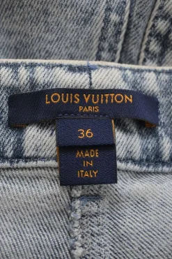 Light-wash indigo cotton-blend denim pull-on high-rise skinny jeans with contrasting coin pocket and inseam insert