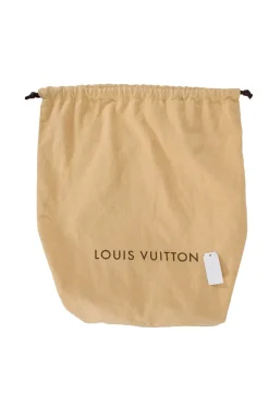 Louis Vuitton Empreinte monogram embossed calf leather bag in cream colour with zip closure. Rectangular shape with 2 shoulder straps. Bag has one external zipped pocket. Interior is fabric lined, with two side pockets, and a third on front panel. Gold toned hardware.