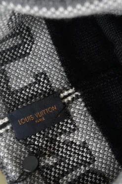 Louis Vuitton grey/black bonnet wool knit hat