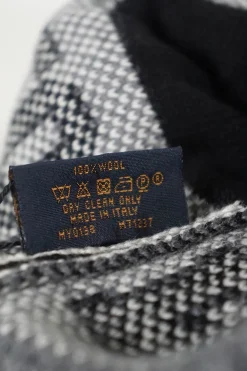 Louis Vuitton grey/black bonnet wool knit hat