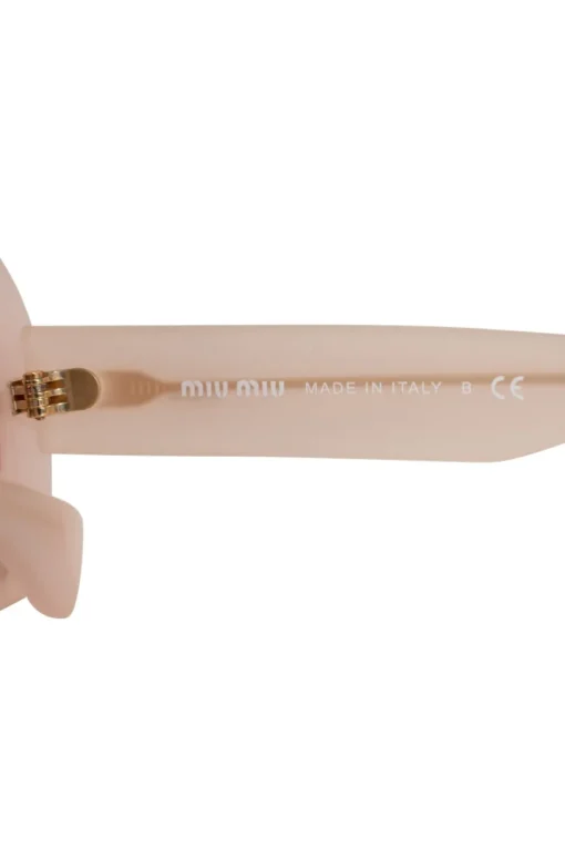 Matte baby pink plastic circular frame with straight bottom sunglasses