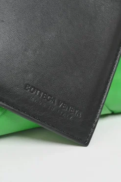 Medium Grass Intrecciato Leather Cabat Tote Bag