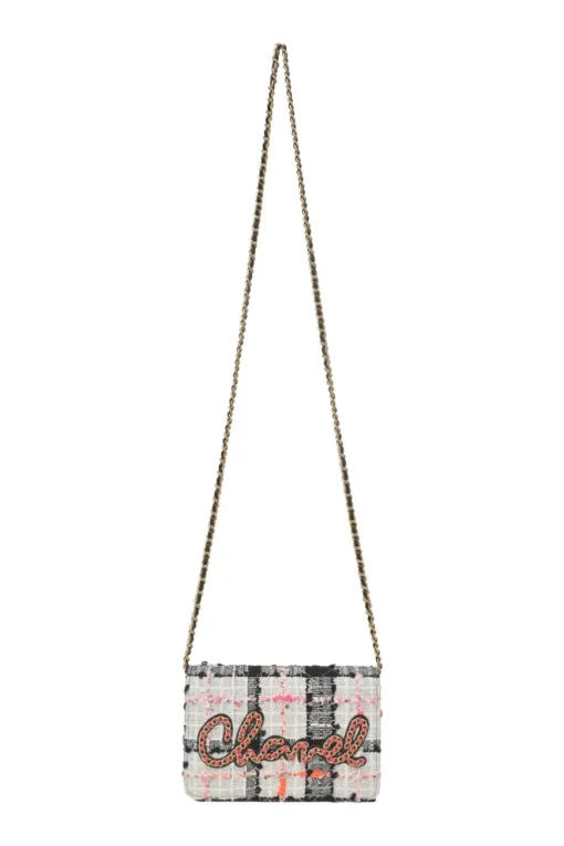 Multi-colour bouclé tweed wallet on chain