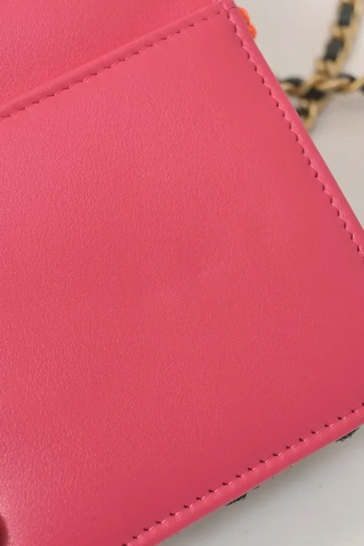 Multi-colour bouclé tweed wallet on chain