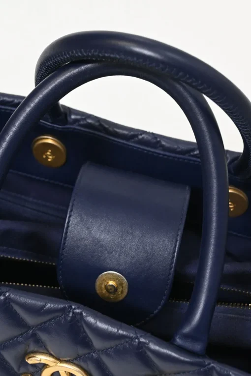 Navy matelassé aged lambskin leather Coco Allure shopping tote