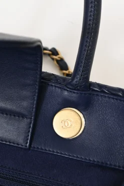 Navy matelassé aged lambskin leather Coco Allure shopping tote