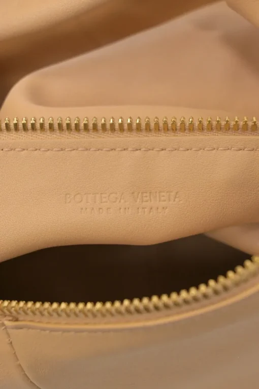 Neutral leather Double Knot shoulder bag