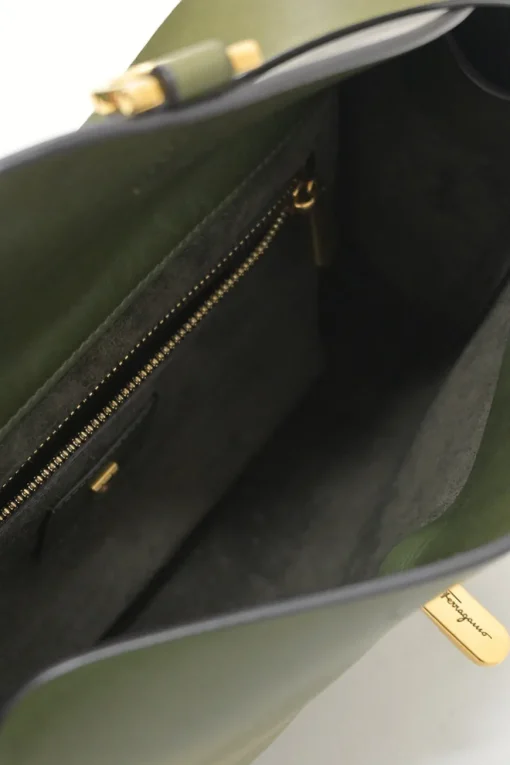 Olive green box calf calf leather 2020 Trifolio shoulder bag