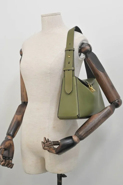 Olive green box calf calf leather 2020 Trifolio shoulder bag