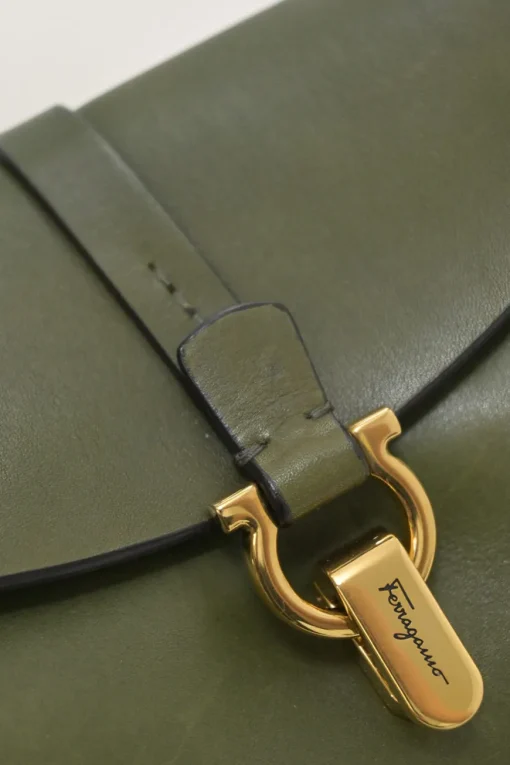 Olive green box calf calf leather 2020 Trifolio shoulder bag