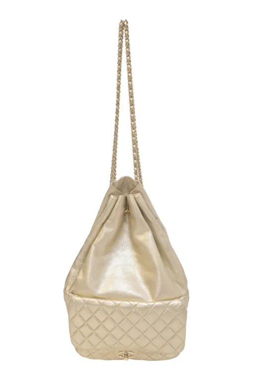 Pearl gold foiled matelassé lambskin drawstring In Seoul backpack with chainlink straps