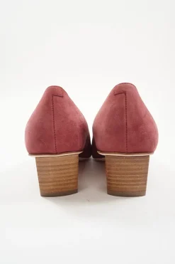 Pink suede and leather Decolleté Belle Vivier square-toe buckle pumps