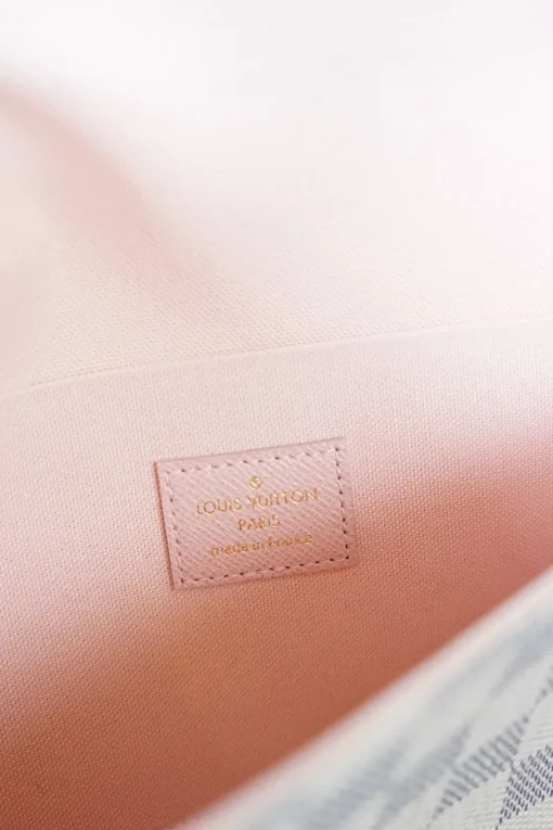 Pochette Félicie in Damier Azur canvas