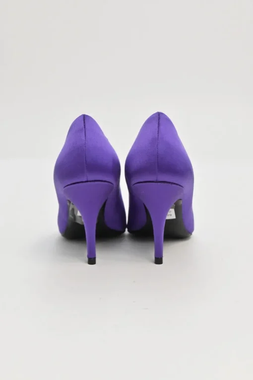 Purple satin and leather pointed-toe knife pumps