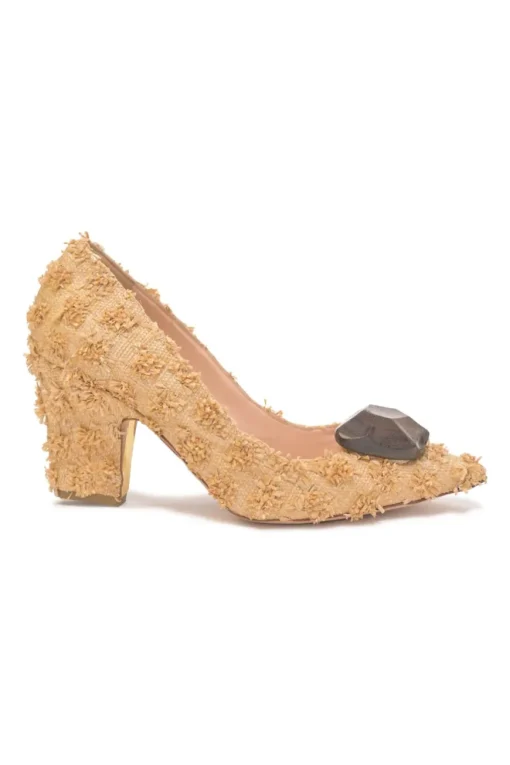 Raffia pointed-toe Pierrot block heel pumps featuring wooden vamp pebble appliqué