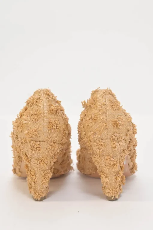 Raffia pointed-toe Pierrot block heel pumps featuring wooden vamp pebble appliqué