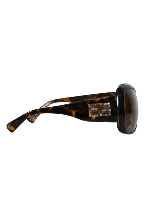 Rectangular tortoise shell acetate sunglasses with brown lenses. Temples have double F signature with two tone crystals