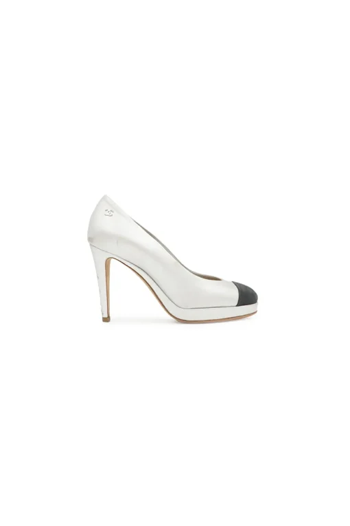 Silver leather wrapped heel &amp; silver metal Double C