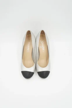 Silver leather wrapped heel &amp; silver metal Double C