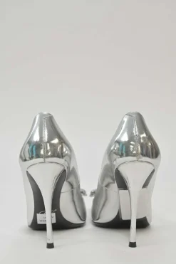 Silver strass crystal-embellished leather Bouquet flower buckle pointed-toe pumps